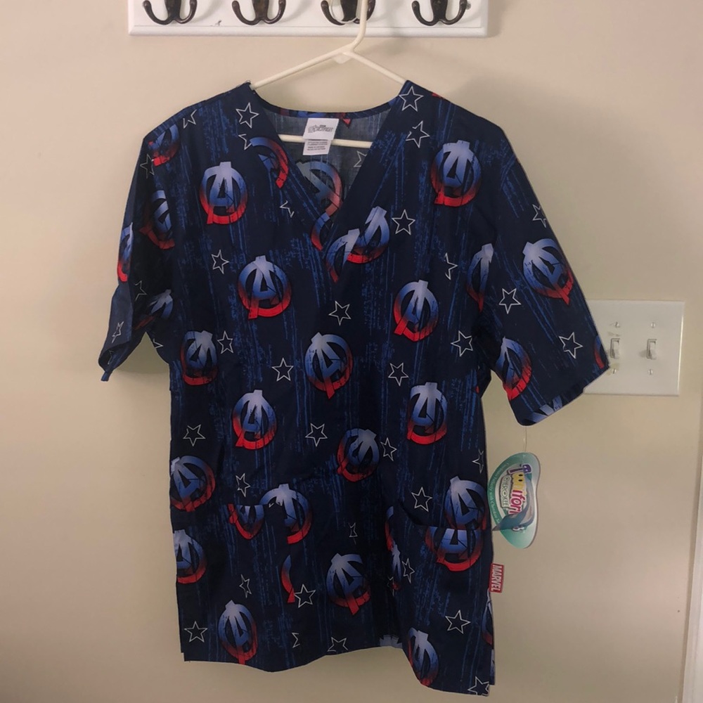 Marvel mens scrubs NWT